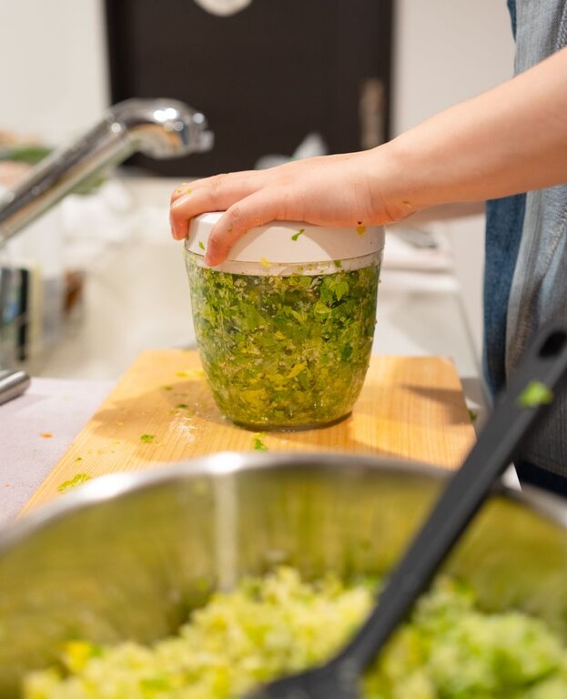 Essential Tools Every Small Kitchen Needs for Efficiency